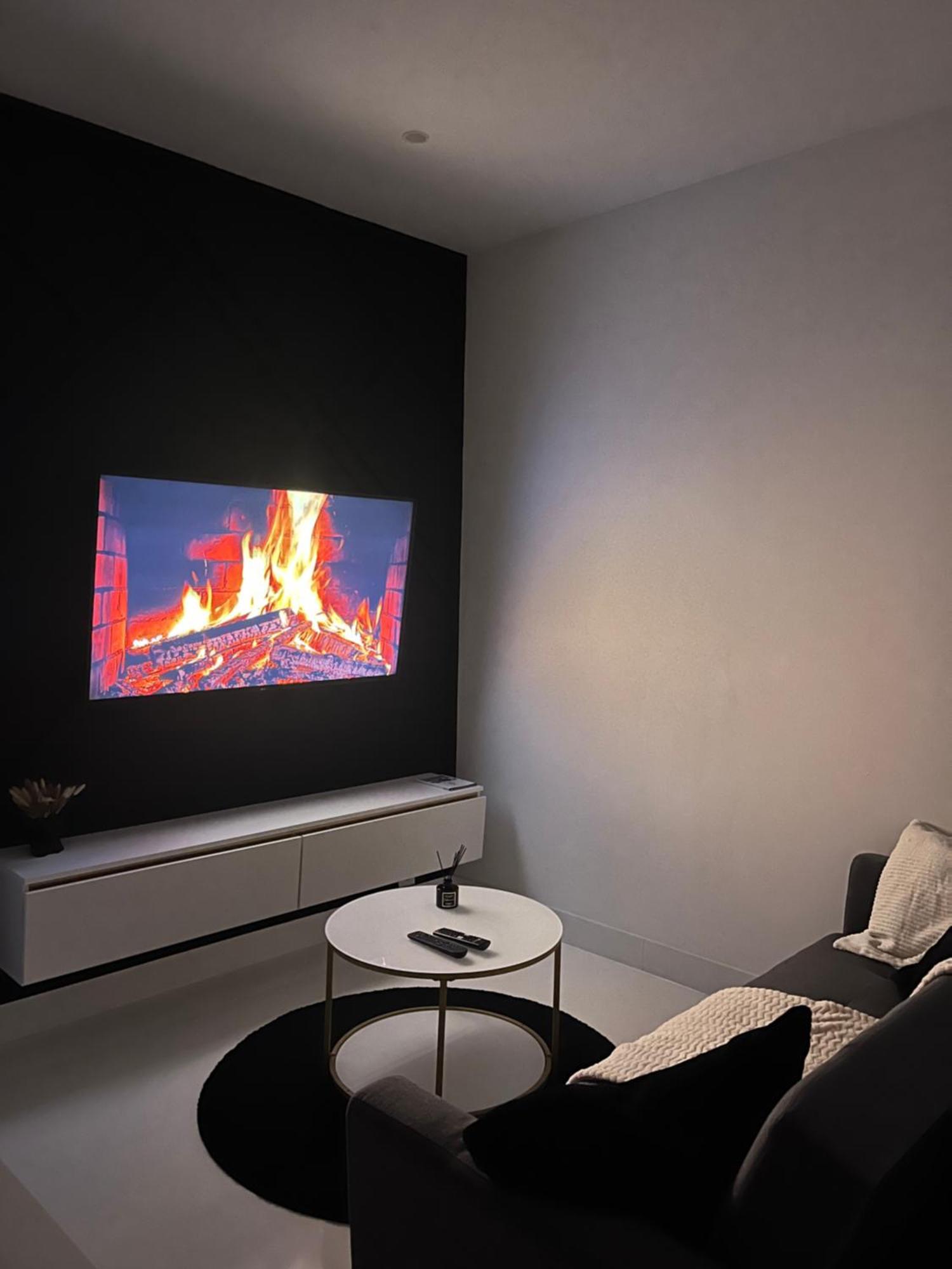Jacuzzi - Jardin - Dans Le Centre - T2 Appartement *