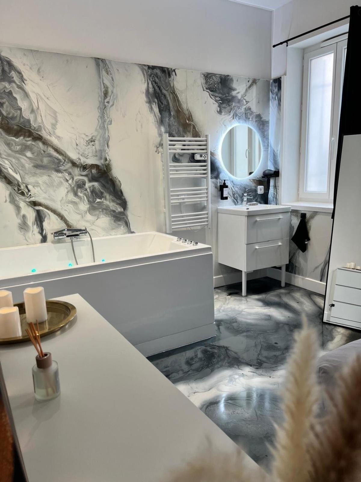 Apartamento Jacuzzi - Jardin - Dans Le Centre - T2 *